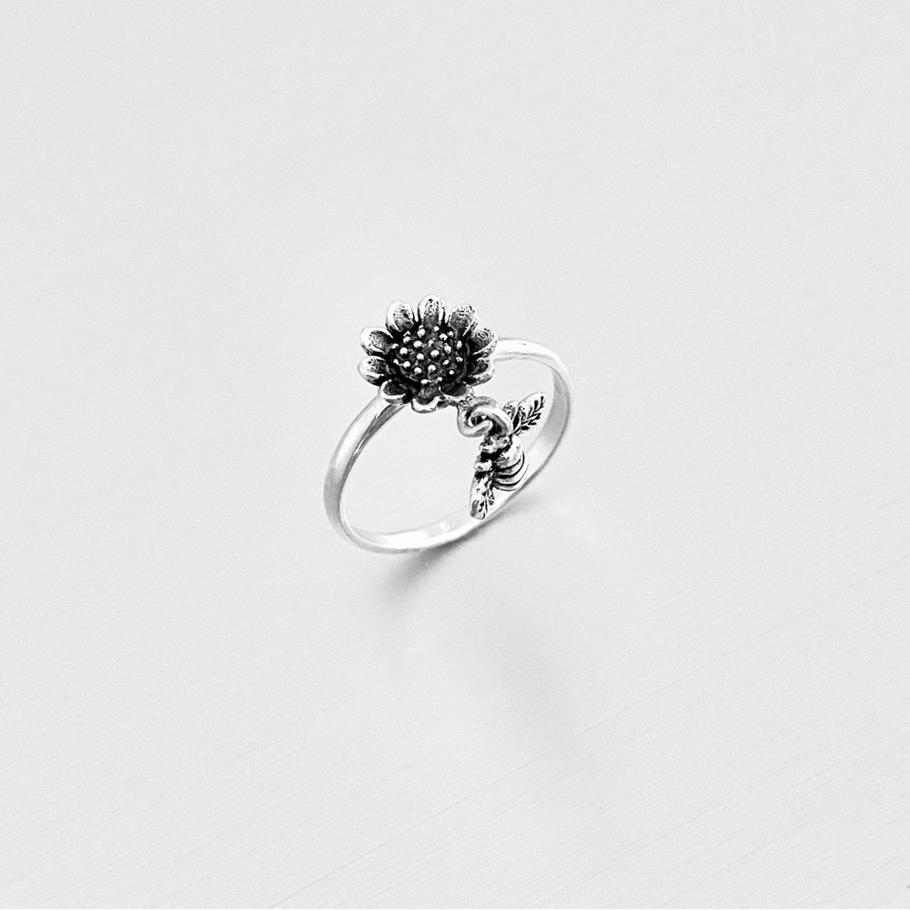 Silver Sunflower And Dangle Bumblebee Ring, Flowe… - image 2